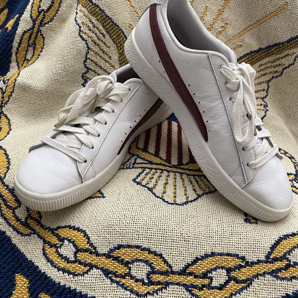 Puma "Clyde" Men's Sneakers, Size 8.5